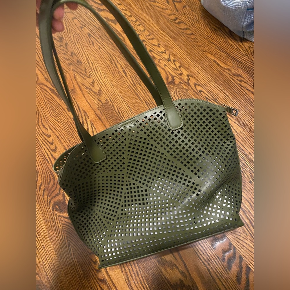 Brand new Street Level purse.
